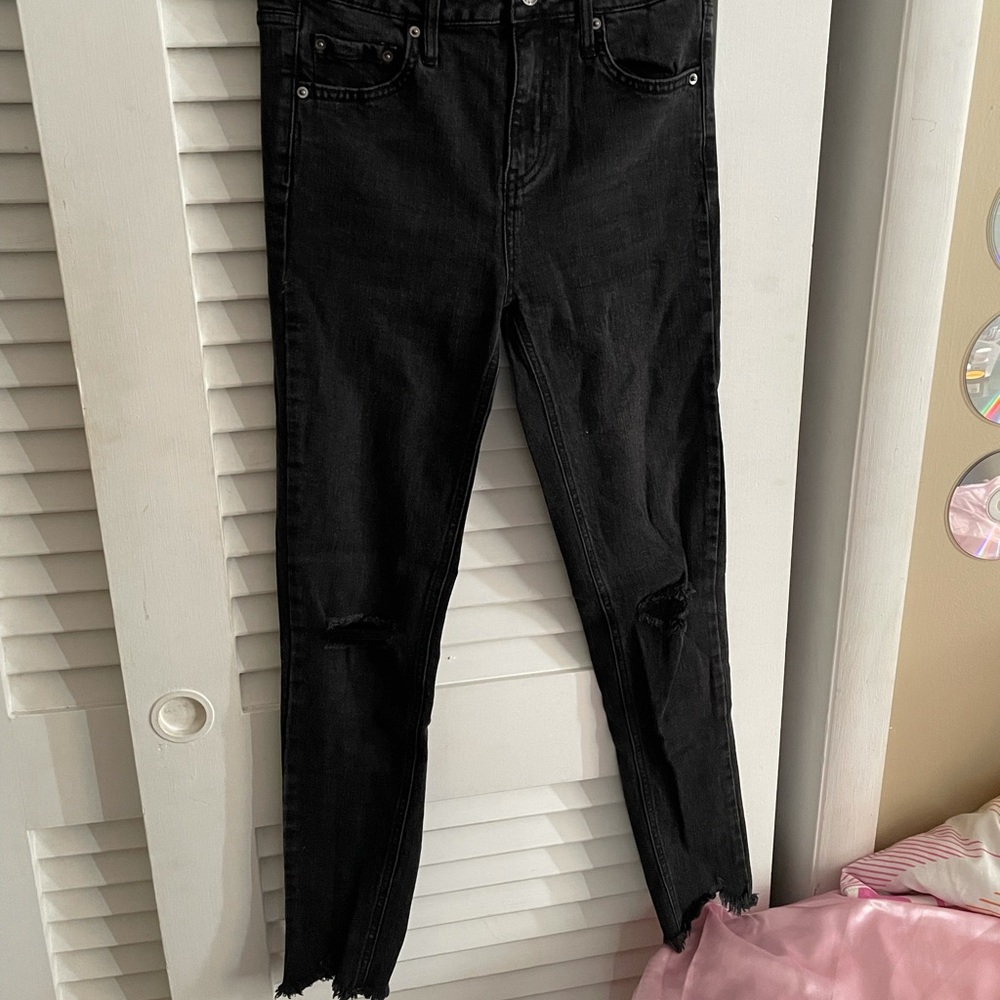 Women’s Black Ripped Skinny Jeans